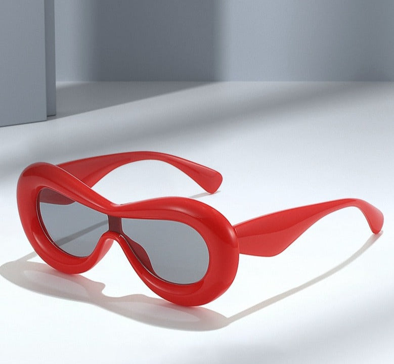 DELORIA Oversized Sunglasses