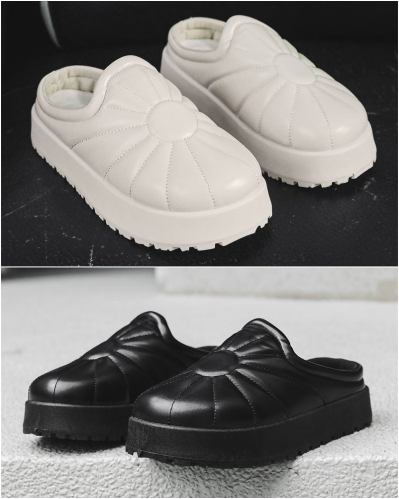 "How to Style Moon Slides: The Ultimate Guide for Casual, Sporty & Trendy Looks"