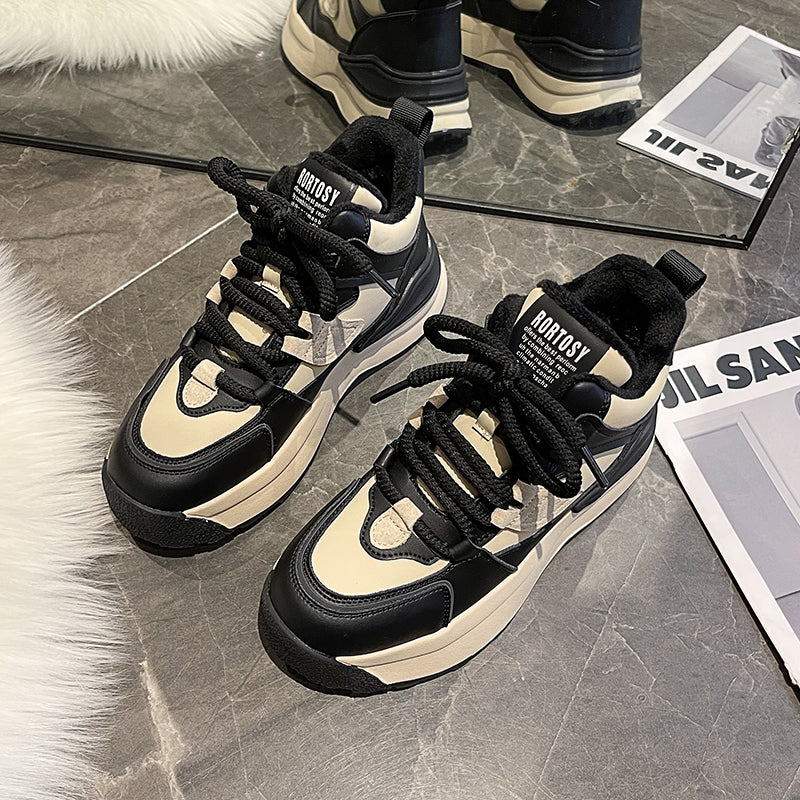 DELIA Chunky Sneakers
