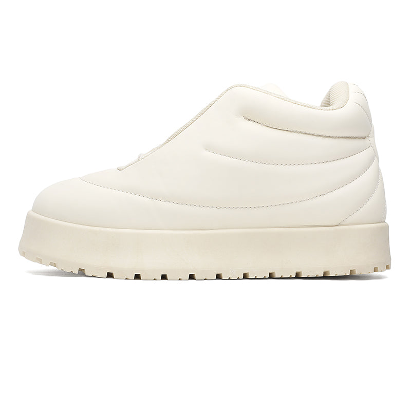 ‘Lunar Surge’ X9X Moon Boots in Ivory Cloud
