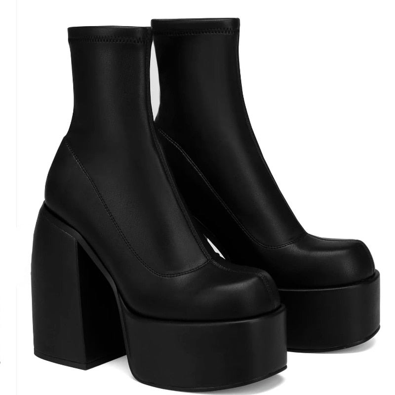 ELVA High Heel Ankle Boots in Black
