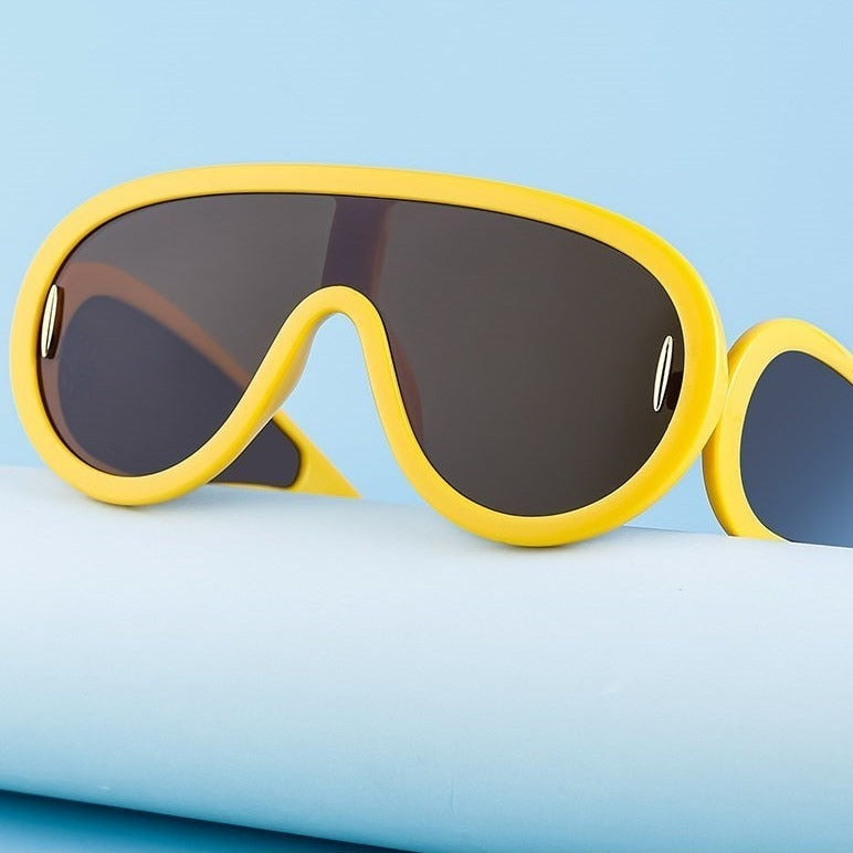ISHIRA Oversized Sunglasses