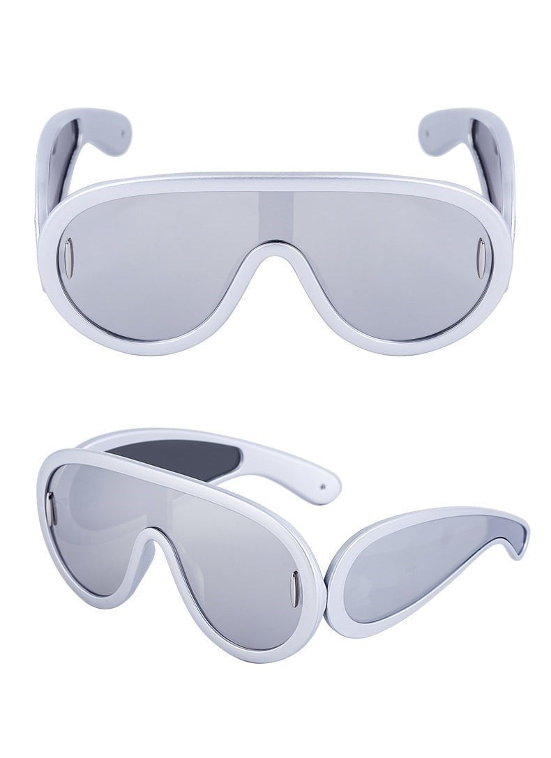 ISHIRA Oversized Sunglasses