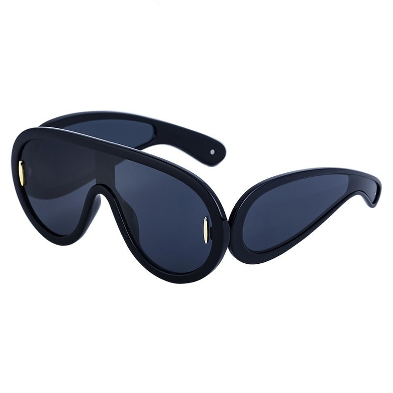 ISHIRA Oversized Sunglasses