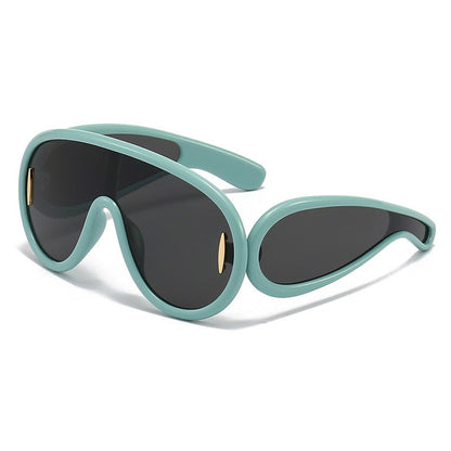 ISHIRA Oversized Sunglasses