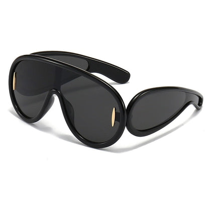ISHIRA Oversized Sunglasses