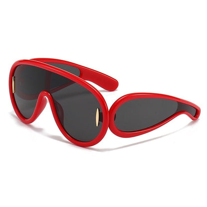 ISHIRA Oversized Sunglasses