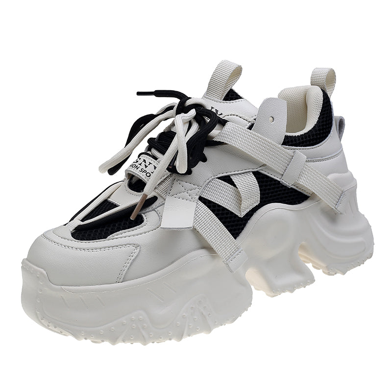 HELYN Chunky Sneakers in White/Black